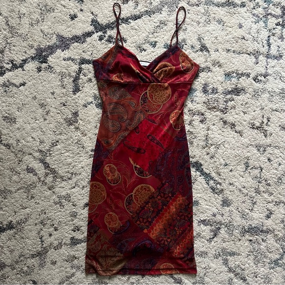 Dresses & Skirts - Vintage La Belle Paisley Patchwork Red Midi Dress